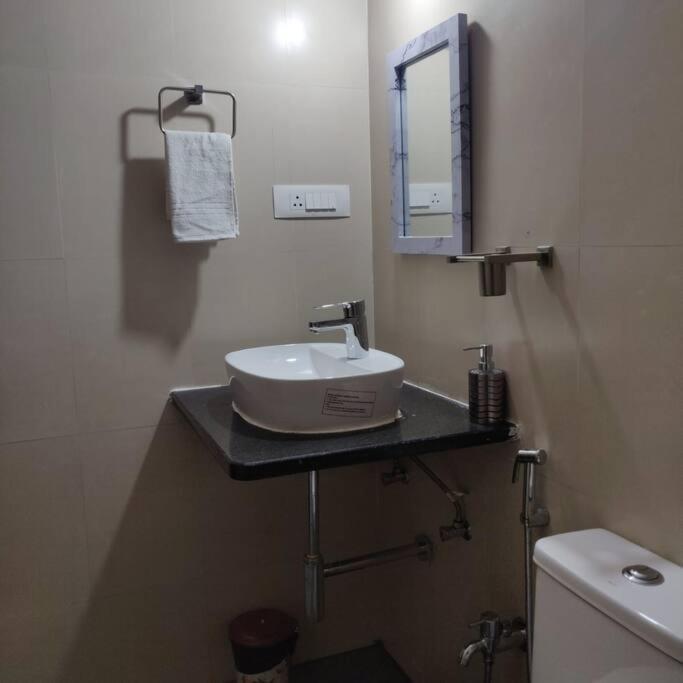 Kivi'S Kozy 2Bhk Luxurious Apartment Goa By Leela Homes آربورا المظهر الخارجي الصورة